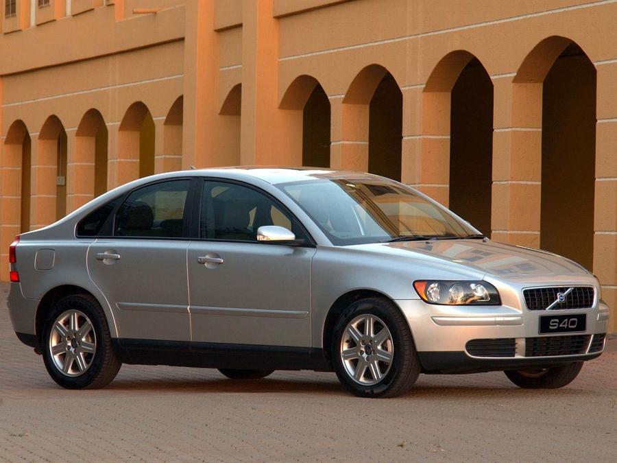  Volvo S40 2004 года  (ZA) (фото 10 из 16)